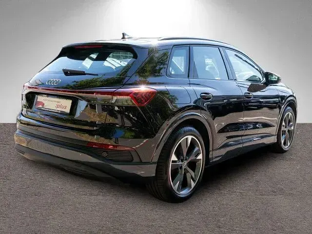 Gebraucht Audi Q4 e-tron Advanced Plus 150 kW (204 PS) 2023 Mythosschwarz metallic SUV