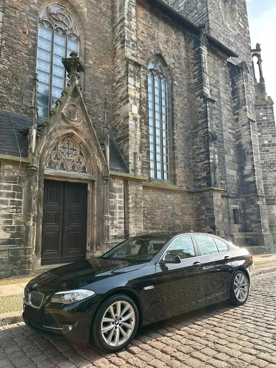 Gebraucht BMW 525 204 PS (150 kW) 2011 Schwarz Limousine