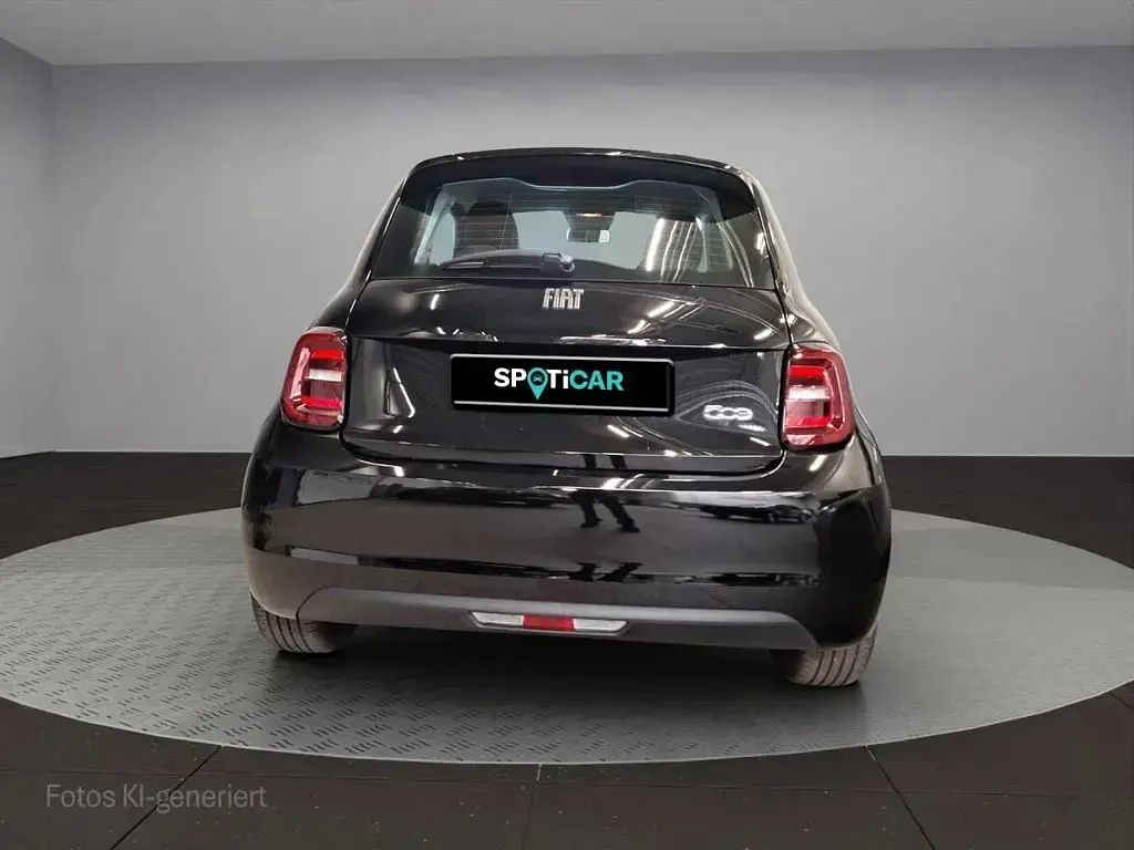Gebraucht Fiat 500e Basis 86 kW (118 PS) 2024 Schwarz Kleinwagen