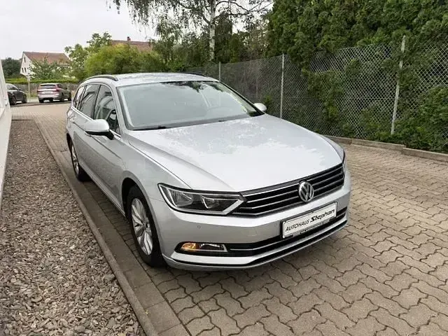 Gebraucht VW Passat Comfortline 150 PS (110 kW) 2019 Silber Kombi