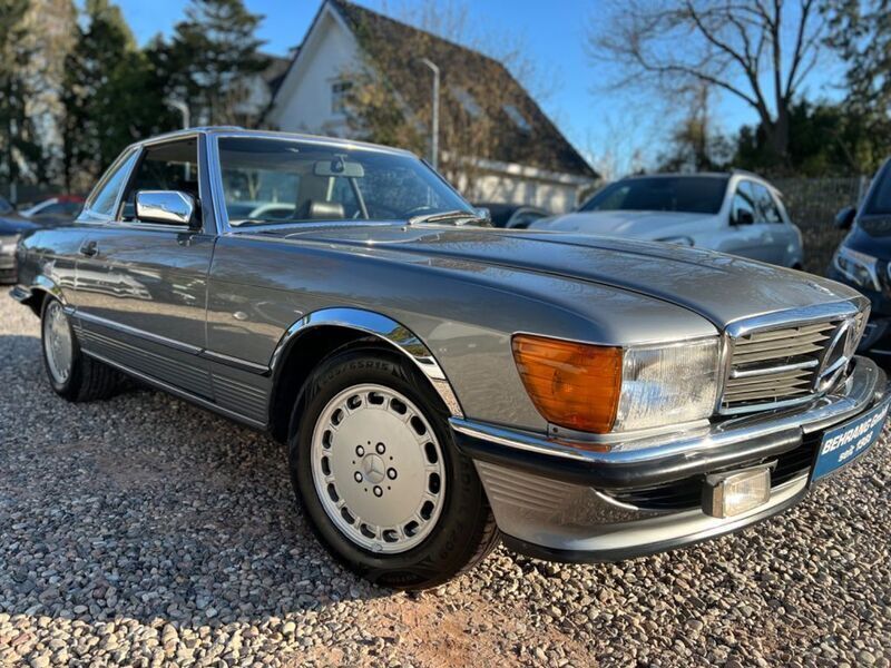 Grau Gebraucht 1987 Mercedes SL300 Cabrio | 26.785 € - Bild 1/4