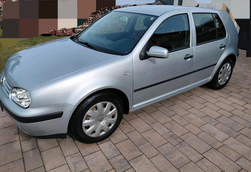 Gebraucht VW Golf IV 2001 Silber Kleinwagen