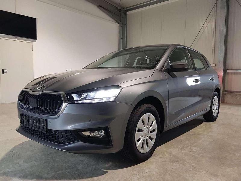 Graphitgrau metallic Neu 2025 Skoda Fabia Selection Kleinwagen | 19.789 € (Fairer Preis) - Bild 1/4