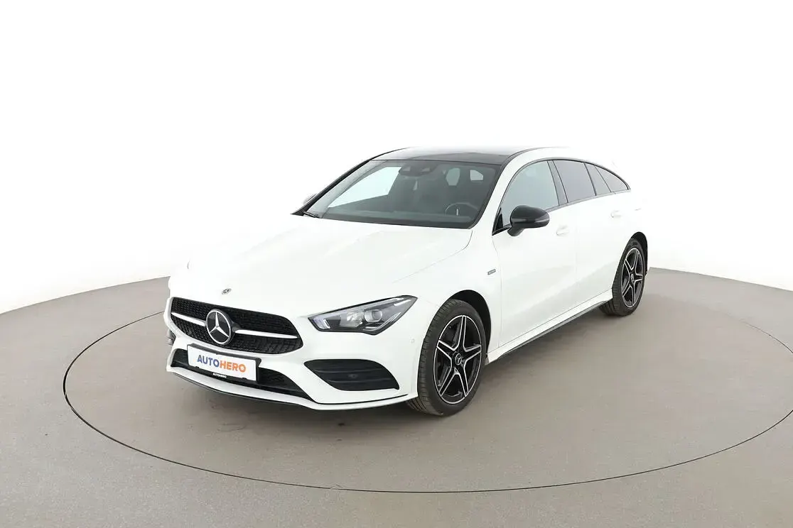 Gebraucht Mercedes CLA250e Shooting Brake AMG line 102 PS (75 kW) 2020 Kombi