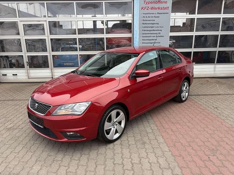 Gebraucht Seat Toledo 105 PS (77 kW) 2014 Rot Kleinwagen