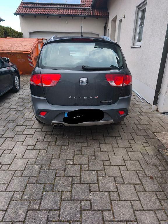 Gebraucht Seat Altea 140 PS (102 kW) 2008 Braun Van / Kleinbus