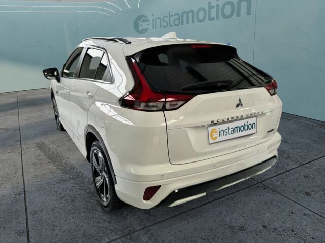 Gebraucht Mitsubishi Eclipse Cross Plus 188 PS (138 kW) 2022 Weiß SUV