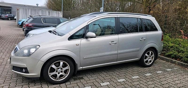 Gebraucht Opel Zafira 149 PS (109 kW) 2007 Grau Van / Kleinbus