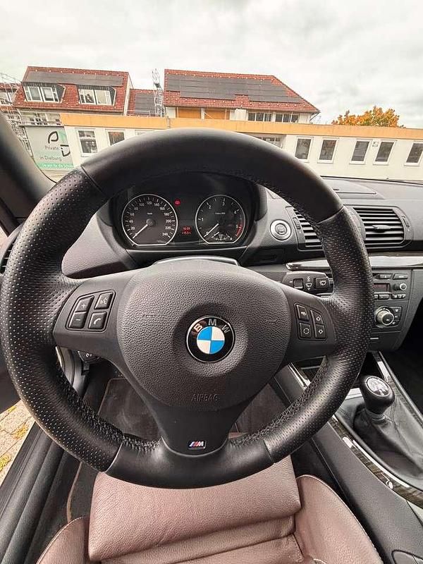 Gebraucht BMW 118 Cabriolet Lifestyle 143 PS (105 kW) 2013 Weiß Cabrio