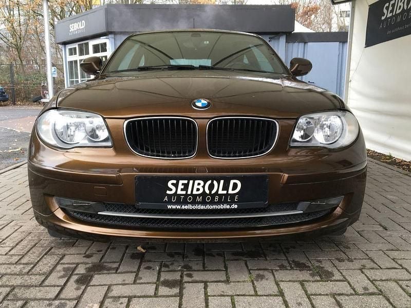 Gebraucht BMW 116 Advantage 122 PS (89 kW) 2010 Braun Kleinwagen