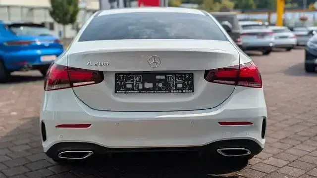 Gebraucht Mercedes A200 AMG line 163 PS (119 kW) 2022 Andere Limousine
