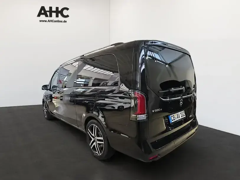 Gebraucht Mercedes V300 Style 237 PS (174 kW) 2026 Obsidianschwarz metallic Van / Kleinbus