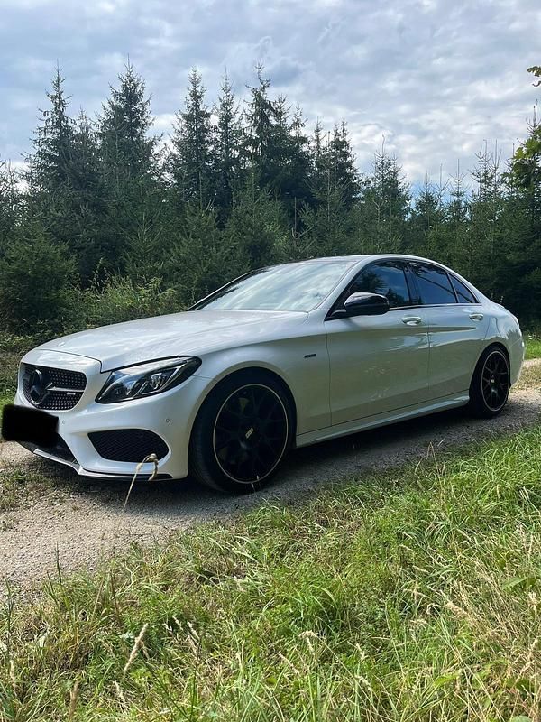 Weiß Gebraucht 2016 Mercedes C450 AMG AMG Limousine | 31.000 € (Fairer Preis) - Bild 1/4