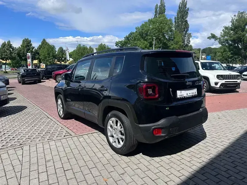 Gebraucht Jeep Renegade 131 PS (96 kW) 2024 Schwarz SUV