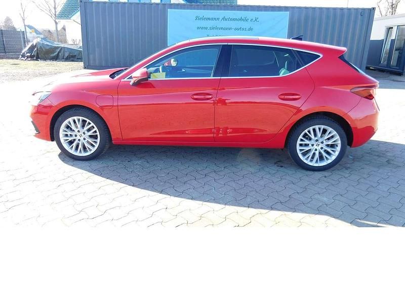 Gebraucht Seat Leon 204 PS (150 kW) 2023 Midnightschwarzmet y9tschwarz Limousine