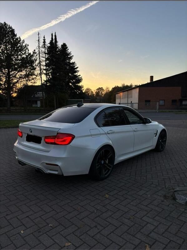 Weiß Gebraucht 2015 BMW M3 Limousine | 51.000 € (Fairer Preis) - Bild 1/4