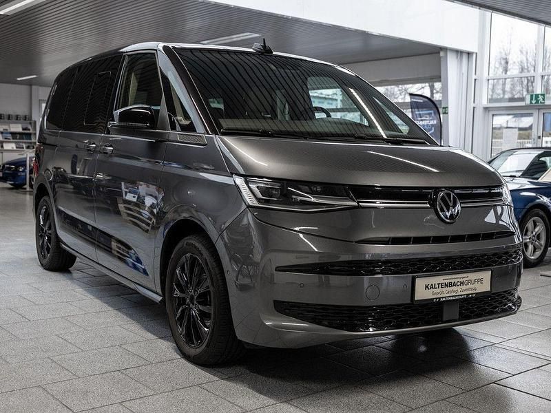 Gebraucht VW Multivan Life 150 PS (110 kW) 2024 Grau Van