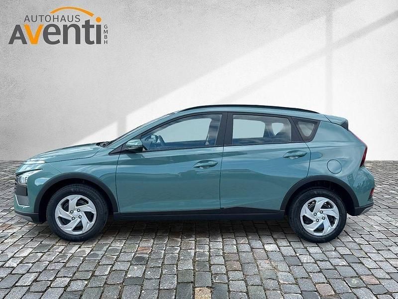 Neu Hyundai Bayon Select 101 PS (74 kW) 2025 Grün SUV