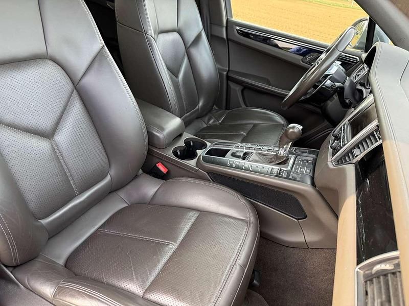 Gebraucht Porsche Macan S 258 PS (189 kW) 2014 Grau SUV