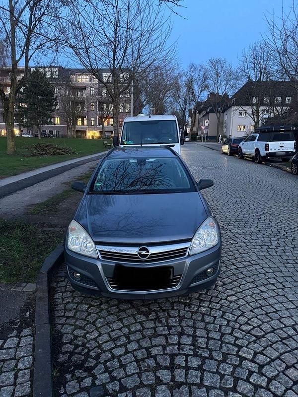 Gebraucht Opel Astra 116 PS (85 kW) 2007 Silber Kombi
