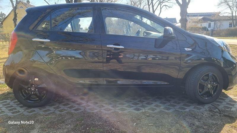 Gebraucht Kia Picanto Attract 69 PS (50 kW) 2014 Schwarz Kleinwagen
