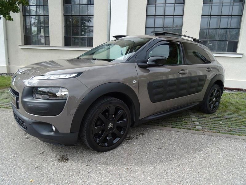 Lackierung tapenade Gebraucht 2015 Citroën C4 Cactus Shine Kleinwagen | 9.500 € (Fairer Preis) - Bild 1/4