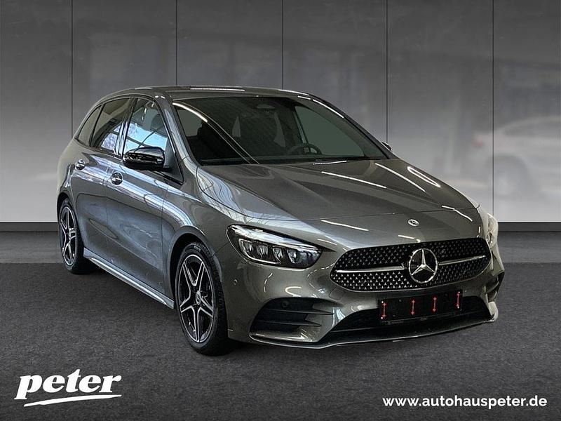 Grau Gebraucht 2025 Mercedes B220 AMG Van / Kleinbus | 43.950 € (Teuer) - Bild 1/3