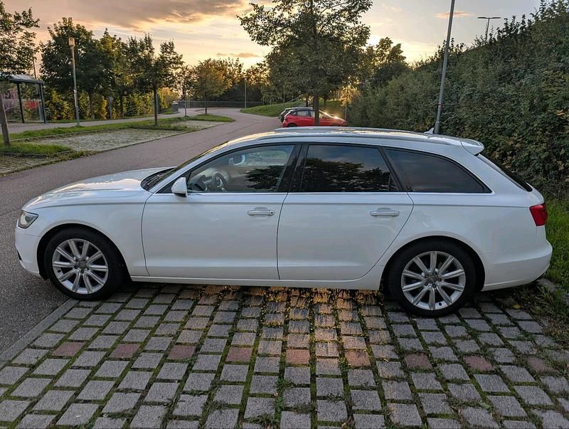 Weiß Gebraucht 2014 Audi A6 Kombi | 13.700 € (Fairer Preis) - Bild 1/4
