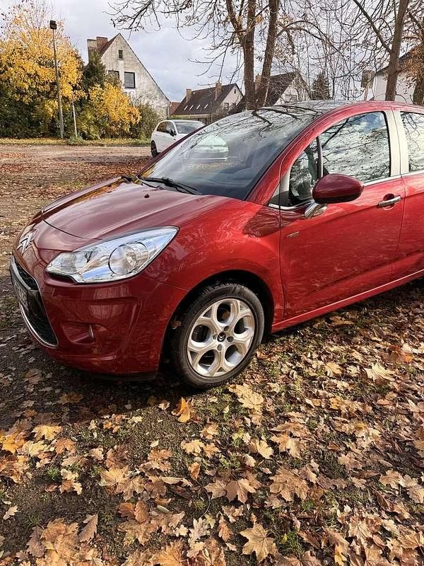 Gebraucht Citroën C3 Exclusive 120 PS (88 kW) 2011 Rot Limousine