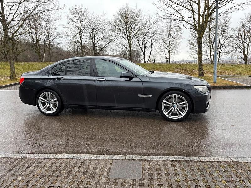 Gebraucht BMW 730 Performance 306 PS (225 kW) 2010 Grau Limousine