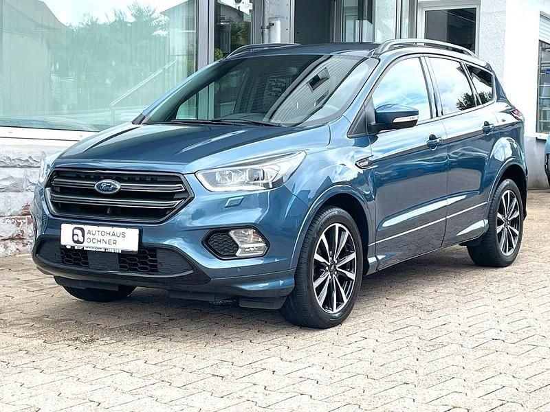 Blau Gebraucht 2019 Ford Kuga ST-Line SUV | 17.290 € (Fairer Preis) - Bild 1/4
