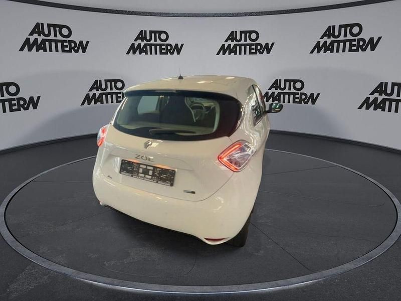 Gebraucht Renault Zoe Life 80 kW (109 PS) 2019 Gletscherweiss Kleinwagen