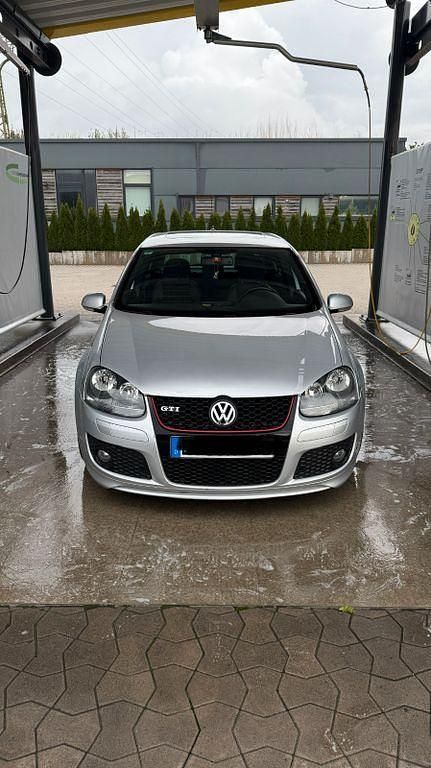 Silber Gebraucht 2008 VW Golf V Edition Limousine | 10.900 € (Teuer) - Bild 1/4
