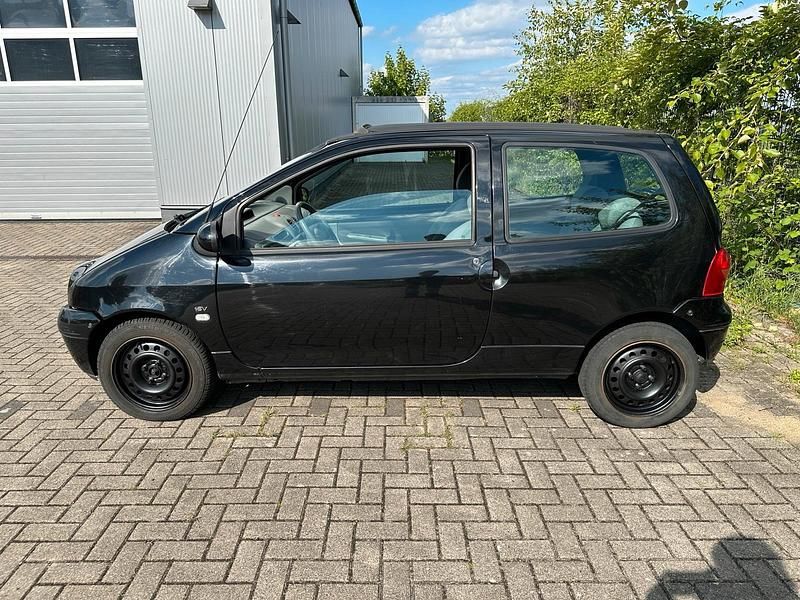 Usata Renault Twingo 75 CV (55 kW) 2004 Nero Utilitaria