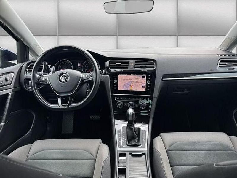 Gebraucht VW Golf VII Highline 110 PS (80 kW) 2019 Andere Limousine