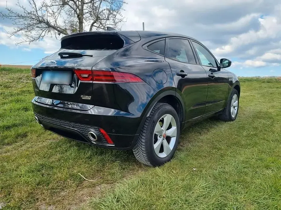 Gebraucht Jaguar E-Pace R-Dynamic 150 PS (110 kW) 2019 Schwarz SUV