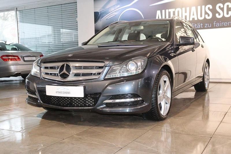Gebraucht Mercedes C220 170 PS (125 kW) 2012 Grau Kombi