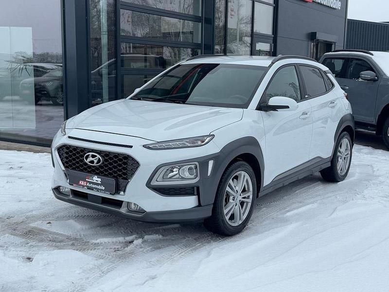 Weiß Gebraucht 2020 Hyundai Kona Style SUV | 17.490 € (Superpreis) - Bild 1/4