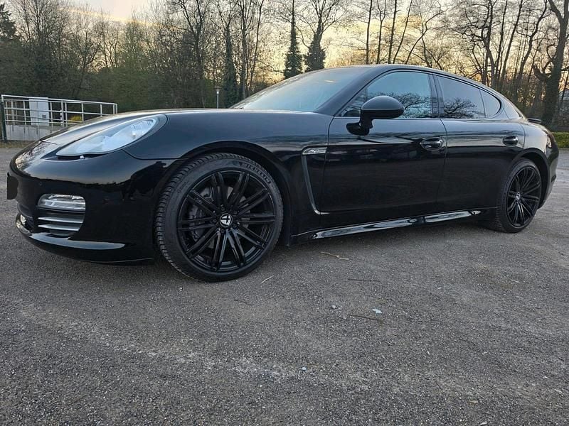 Gebraucht Porsche Panamera 4 300 PS (220 kW) 2010 Schwarz Limousine