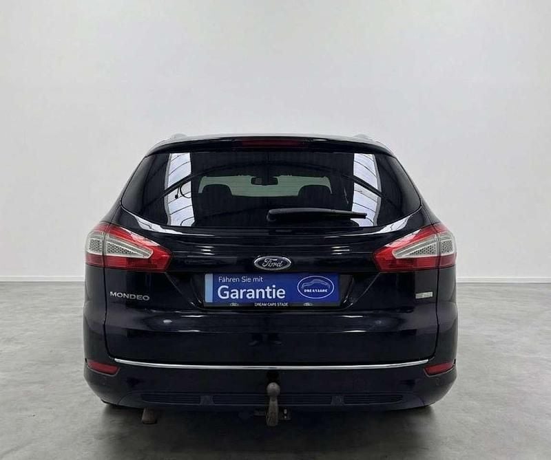 Gebraucht Ford Mondeo Business Edition 160 PS (117 kW) 2014 Schwarz Kombi
