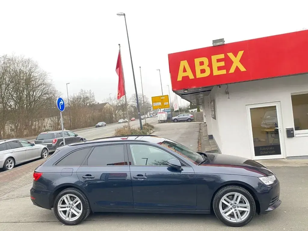 Usata Audi A4 Design 150 CV (110 kW) 2017 Blu Station wagon