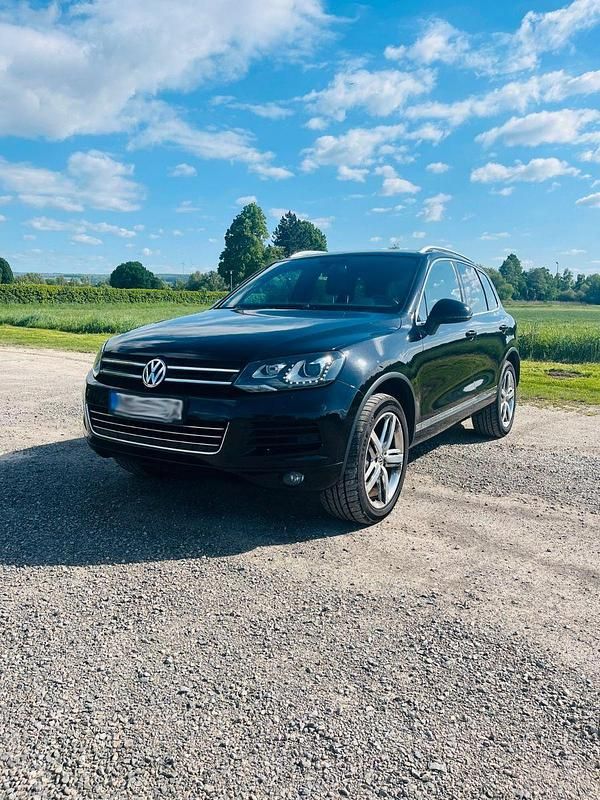 Schwarz Gebraucht 2012 VW Touareg SUV | 12.290 € (Fairer Preis) - Bild 1/4