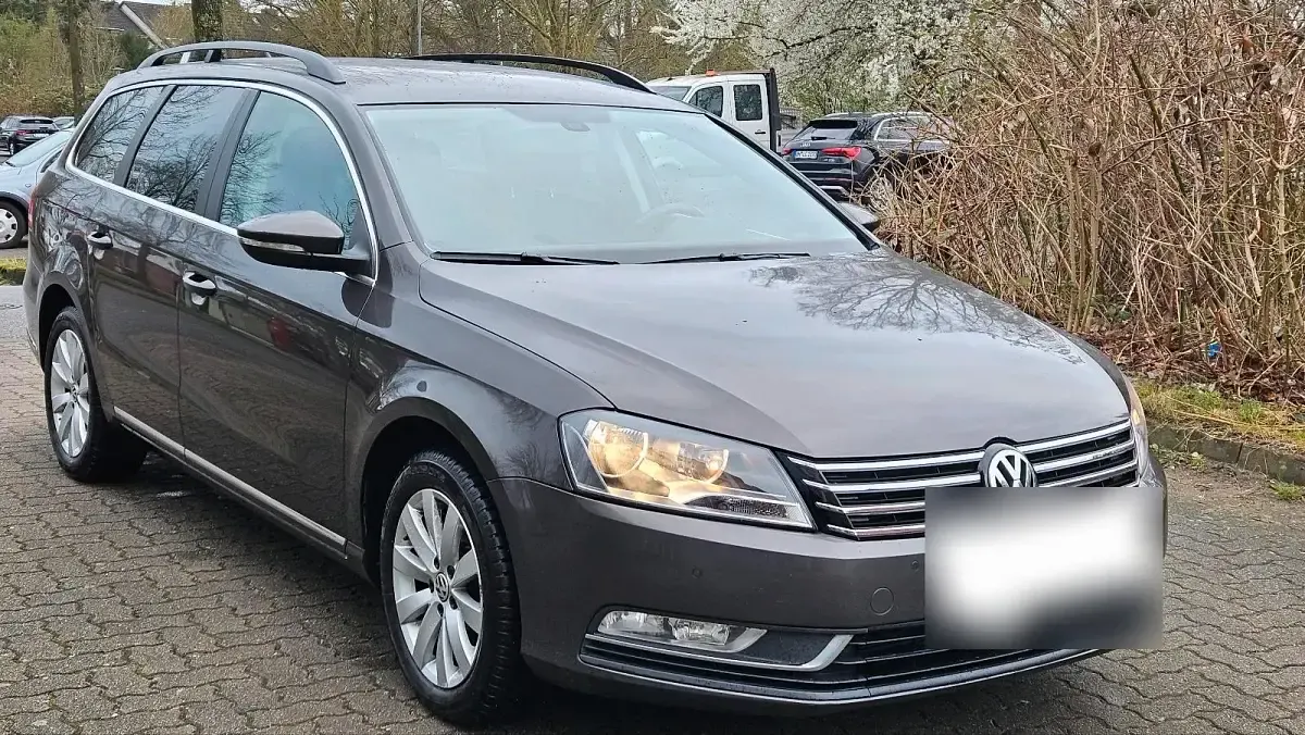 Gebraucht VW Passat 122 PS (89 kW) 2014 Braun Kombi