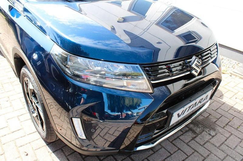 Neu Suzuki Vitara Comfort+ 109 PS (80 kW) 2025 Blau SUV