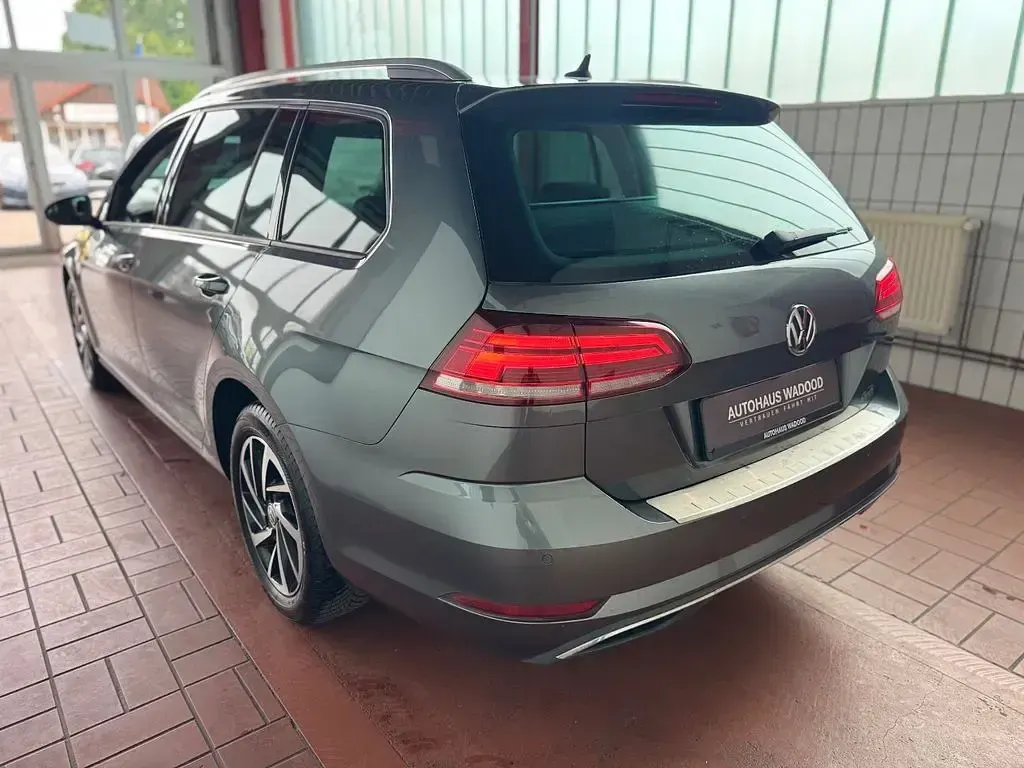 Gebraucht VW Golf VII Join 116 PS (85 kW) 2018 Grau Kombi