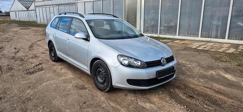 Gebraucht VW Golf VI 105 PS (77 kW) 2010 Silber Kleinwagen