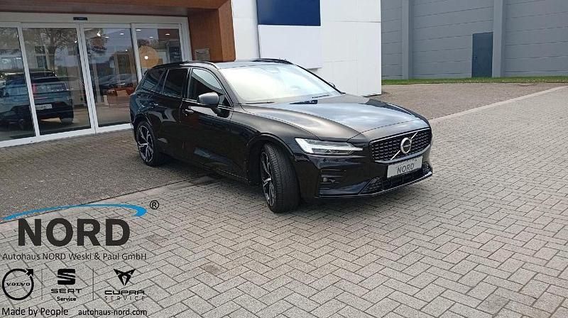 Gebraucht Volvo V60 Plus 197 PS (144 kW) 2023 Schwarz Kombi