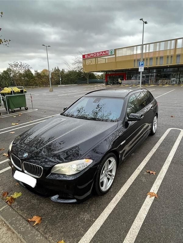 Schwarz Gebraucht 2012 BMW 535 M Sport Kombi | 15.900 € (Fairer Preis) - Bild 1/4