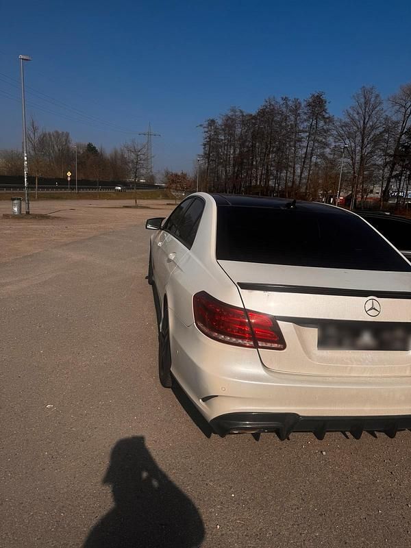 Gebraucht Mercedes E350 251 PS (184 kW) 2013 Weiß Limousine