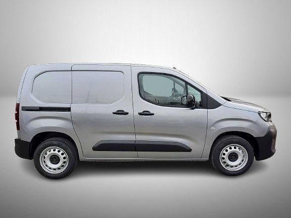 Neu Peugeot Partner 131 PS (96 kW) 2026 Silber Van / Kleinbus